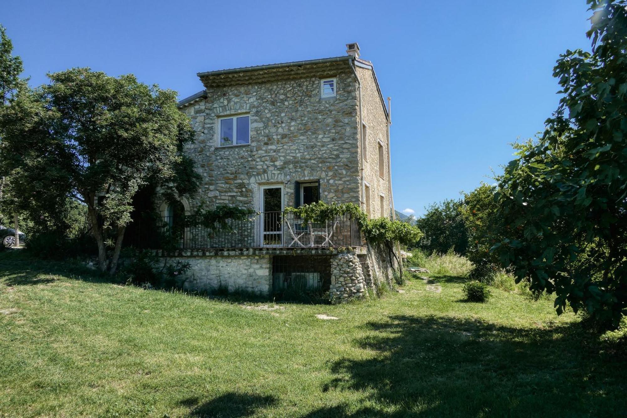 הוילה ניונס L'O De Vigne, Eden In Provence מראה חיצוני תמונה